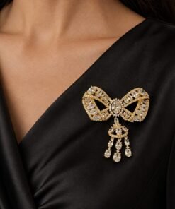 Brooch (Gold)