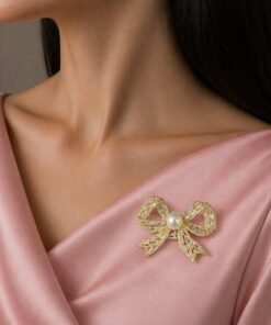 Brooch (Gold)