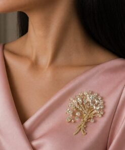 Brooch (Gold)