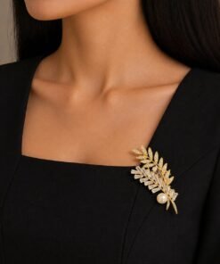 Brooch (Gold)